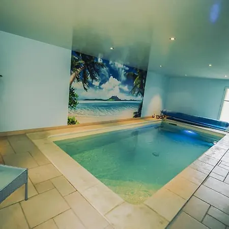Villa Maison Piscine Interieure Et Garage
