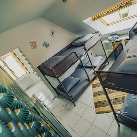 Maison Piscine Interieure Et Garage