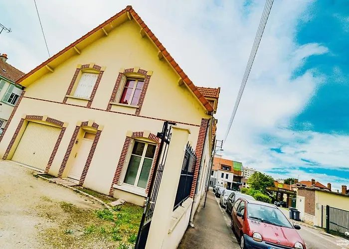 Maison Piscine Interieure Et Garage * Troyes