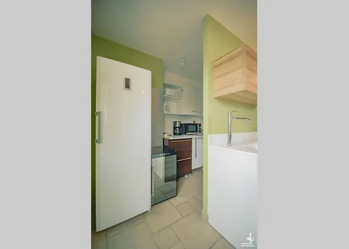 Villa Maison Piscine Interieure Et Garage